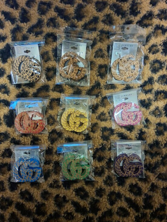 The Unbranded Brand Jewelry - ☄️2/$19 EXCLUSIVE DROP SALE☄️GG FASHION WOODEN EARRINGS - PICK 1 (ONE)